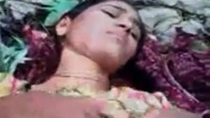 sexy bengali girl fucked in outdoor
