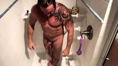 Guys fuck in the shower after gym
